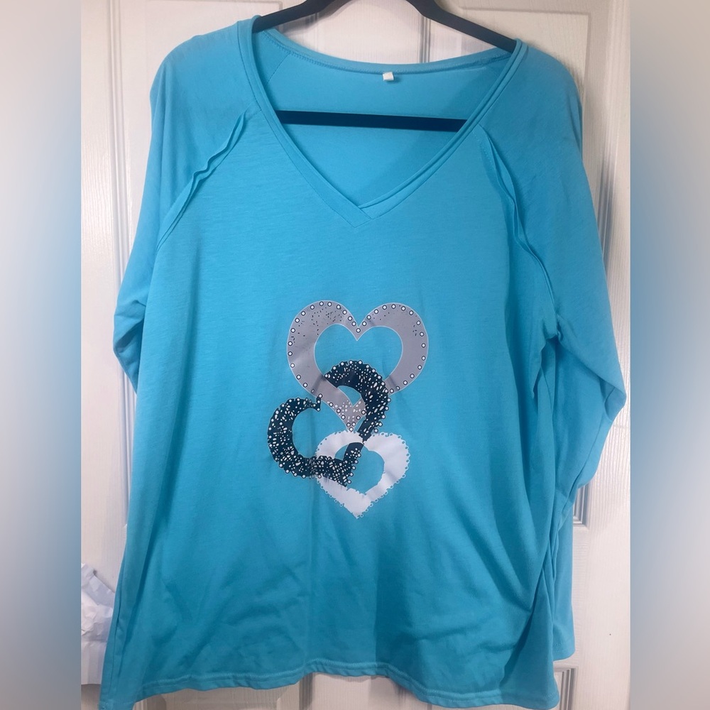 Heart graphic Long Sleeve Blue Top
